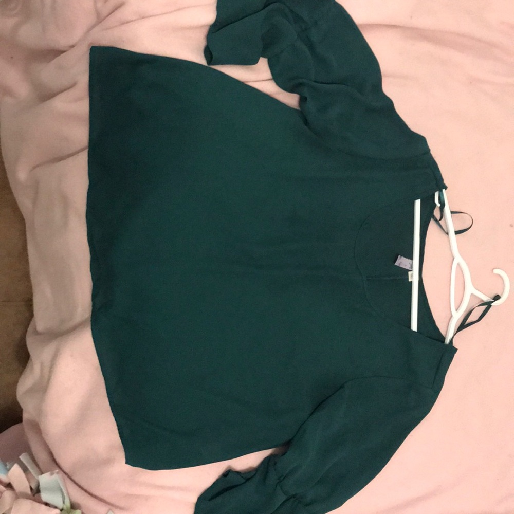 Green crop top